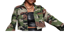 Load image into Gallery viewer, Camouflage Plus Crop Jacket
