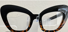 Load image into Gallery viewer, Cateye Framed Eyewear
